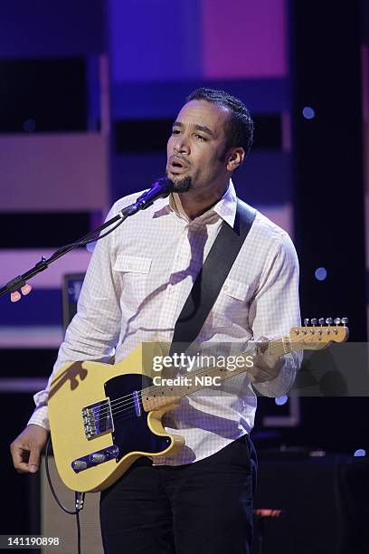 Episode 40 -- -- Pictured: Musical guest Ben Harper and Relentless 7 perform on July 31, 2009 -- Photo by: Margaret Norton/NBCU Photo Bank