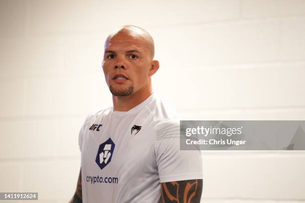 Anthony Smith warms up backstage during the UFC 277 event at American Airlines Center on July 30, 2022 in Dallas, Texas.