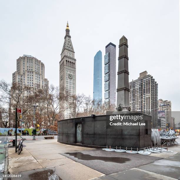 worth tower and midtown towers in new york - parque de madison square imagens e fotografias de stock