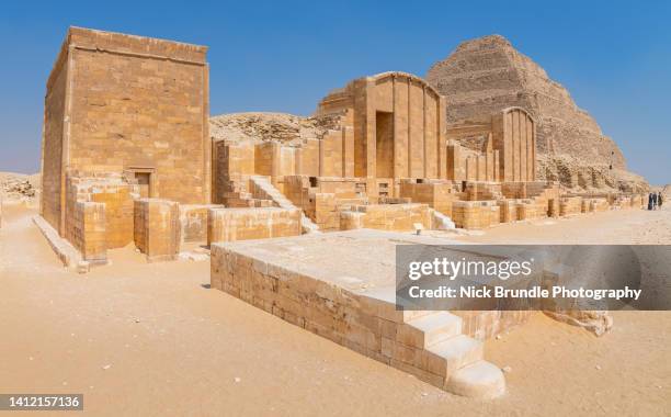 step pyramid, saqqara, egypt - saqqara stock-fotos und bilder