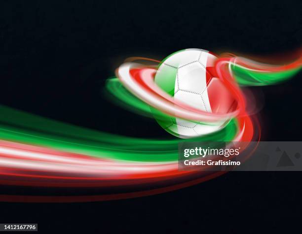 stockillustraties, clipart, cartoons en iconen met italy soccer ball with national flag light beam - italiaanse vlag