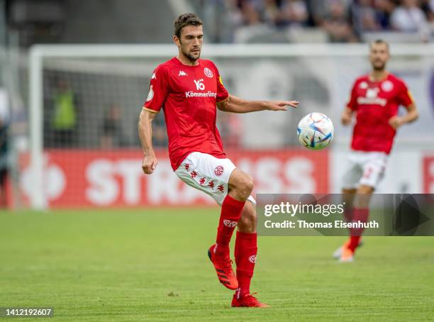 Stefan Bell of Mainz in action during the DFB Cup first round match between Erzgebirge Aue and 1. FSV Mainz 05 at Erzgebirgsstadion on July 31, 2022...