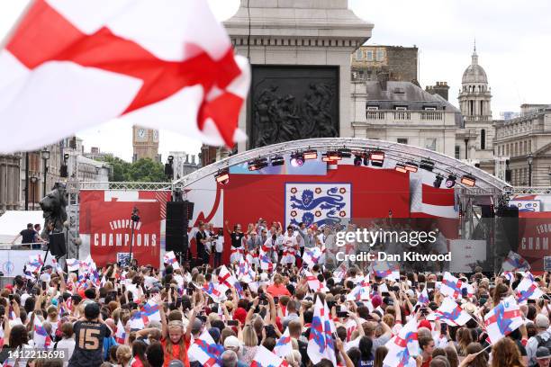 England players celebrate with fans during the England Women's Team Celebration at Trafalgar Square on August 01, 2022 in London, England. The...