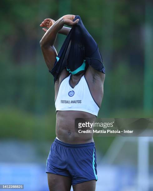 Romelu Lukaku of FC Internazionale takes off his shirt during the FC Internazionale training session at the club's training ground Suning Training...