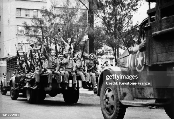 Revolutionary militias acclaimed by the crowd after the announcement of Cuba blockade by US President John F Kennedy and general mobilization by...