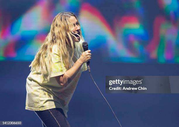 Alanis Morissette performs on stage at Rogers Arena on July 31, 2022 in Vancouver, British Columbia.