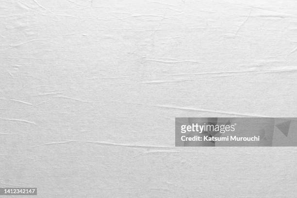 wrinkled paper texture background - papel textura fotografías e imágenes de stock