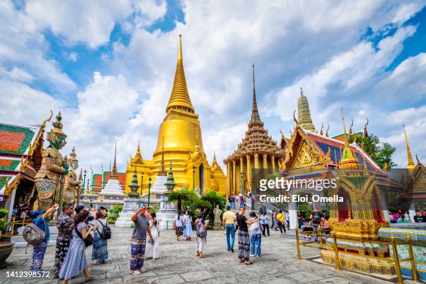 wat phra kaew ancient temple in bangkok thailand - bangkok thailand stock pictures, royalty-free photos & images