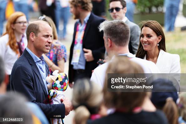 Kate Middleton, Duchess of Cambridge and Prince William, Duke of... News  Photo - Getty Images