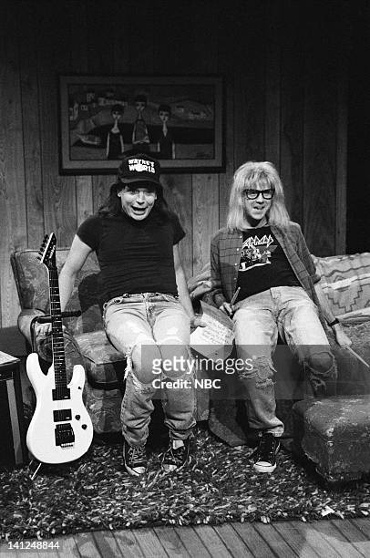 Episode 1 -- Pictured: Mike Myers as Wayne Campbell, Dana Carvey as Garth Algar during the 'Wayne's World' skit on September 28, 1991 -- Photo by:...
