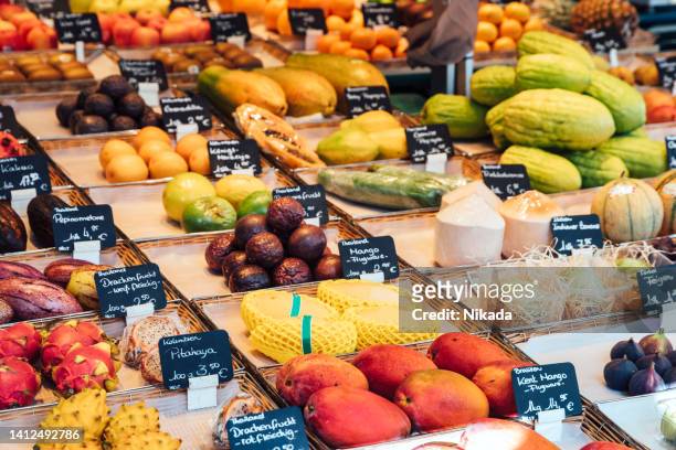 viktualienmarkt in munich, germany - tropical fruit stock pictures, royalty-free photos & images