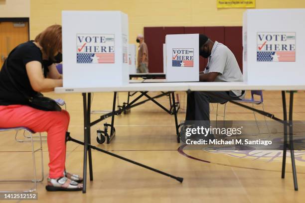 People vote during Primary Election Day at Barack Obama Elementary School on August 02, 2022 in St Louis, Missouri. Voters in Missouri are voting on...