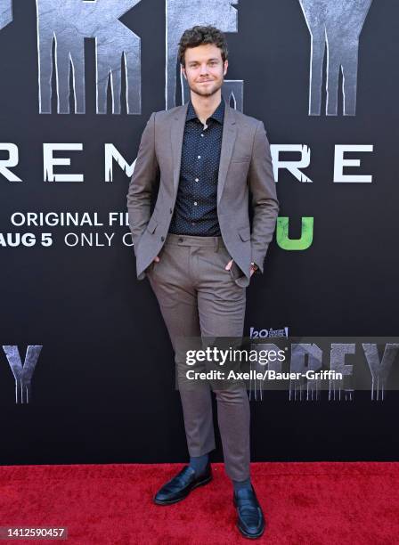 Jack Quaid attends the Premiere of 20th Century Studios' "Prey" at Regency Village Theatre on August 02, 2022 in Los Angeles, California.