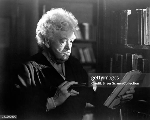 Meg Rutherford Books 54 Miss Margaret Rutherford Stock Photos, High-Res Pictures, and Images ...