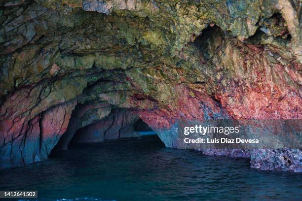 the colors that occur inside a cave - rainbow forrest abstract bildbanksfoton och bilder