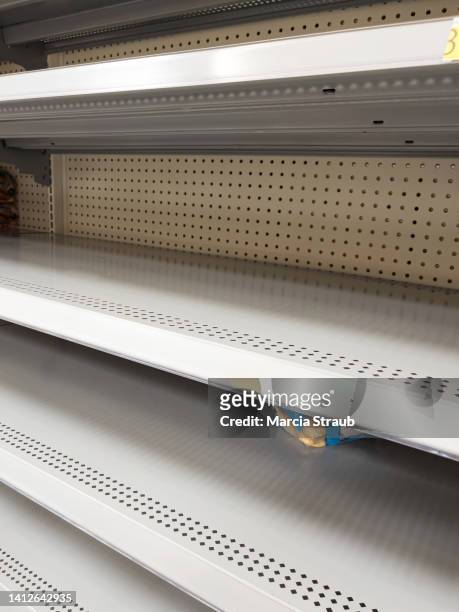 empty store shelf - sold out stock-fotos und bilder