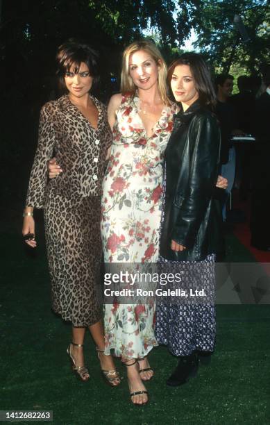 From left, American actors Lisa Rinna, Kelly Rutherford, and Brooke Langton attend Fox Televisions' Up-Front party at Tavern on the Green, New York,...