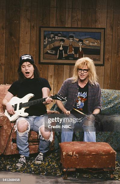 Episode 17 -- Pictured: Mike Myers as Wayne Campbell, Dana Carvey as Garth Algar during "Wayne's World" skit on April 11, 1992 -- Photo by: Alan...