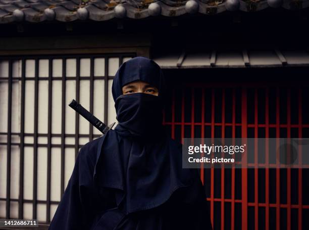 mestre ninja - ninja - fotografias e filmes do acervo