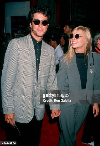 Jonathan Silverman and Julie McCullough at the Premiere of 'Young Guns 2', Mann Chinese Theater, Hollywood.
