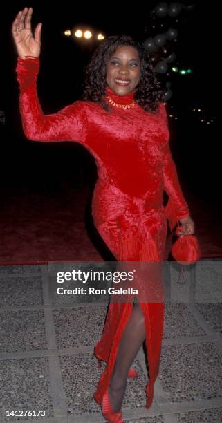 Loretta Devine at the 28th Annual NAACP Image Awards, Pasadena Civic Auditorium, Pasadena.