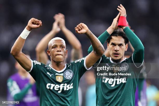 Danilo of Palmeiras reacts after equalizing a Copa CONMEBOL Libertadores 2022 first-leg quarter final match between Atletico Mineiro and Palmeiras at...