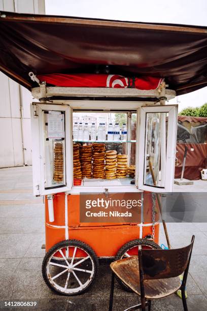 food stand in istanbul selling turkish bagel - turkish bagel stock pictures, royalty-free photos & images