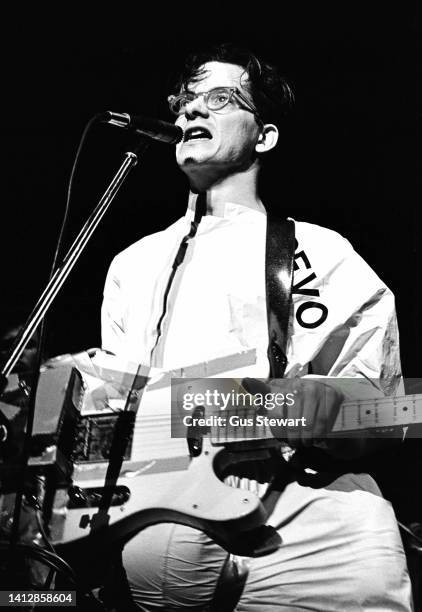 Mark Mothersbaugh of Devo performs on stage at the Hammersmith Odeon, London, England, on December 2, 1978.