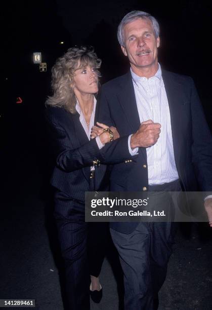 Actress Jane Fonda and businessman Ted Turner on May 3, 1990 walk around Sixth Avenue in New York City.