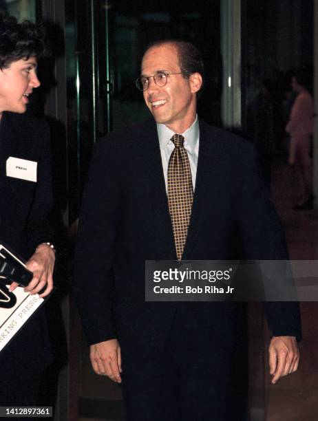 Producer Jeffrey Katzenberg arrives to an Award Show honoring Warren Beatty, September 29, 1999 in Beverly Hills, California.