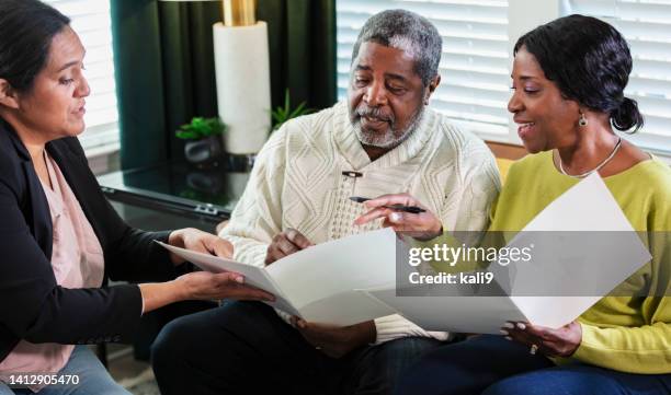 Meeting Sign Language Photos and Premium High Res Pictures - Getty Images