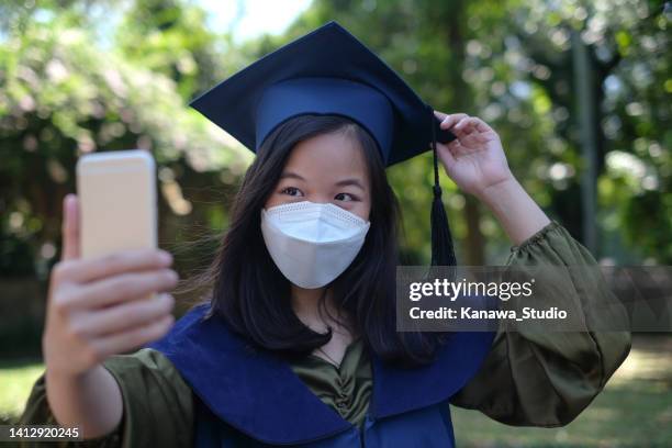 Mask Graduation 200 Graduation Mask 2021 Stock Photos, High-Res Pictures, and Images ...