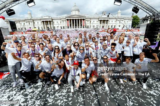 The England team and staff pose for a photo during the England Women's Team Celebration at Trafalgar Square on August 01, 2022 in London, England....
