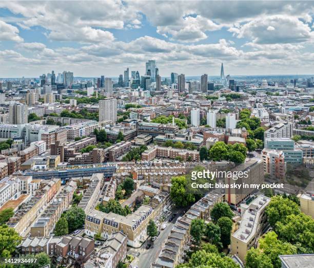 london - from the top of shaftesbury avenue, from a high angle perspective - soho city of westminster stock-fotos und bilder