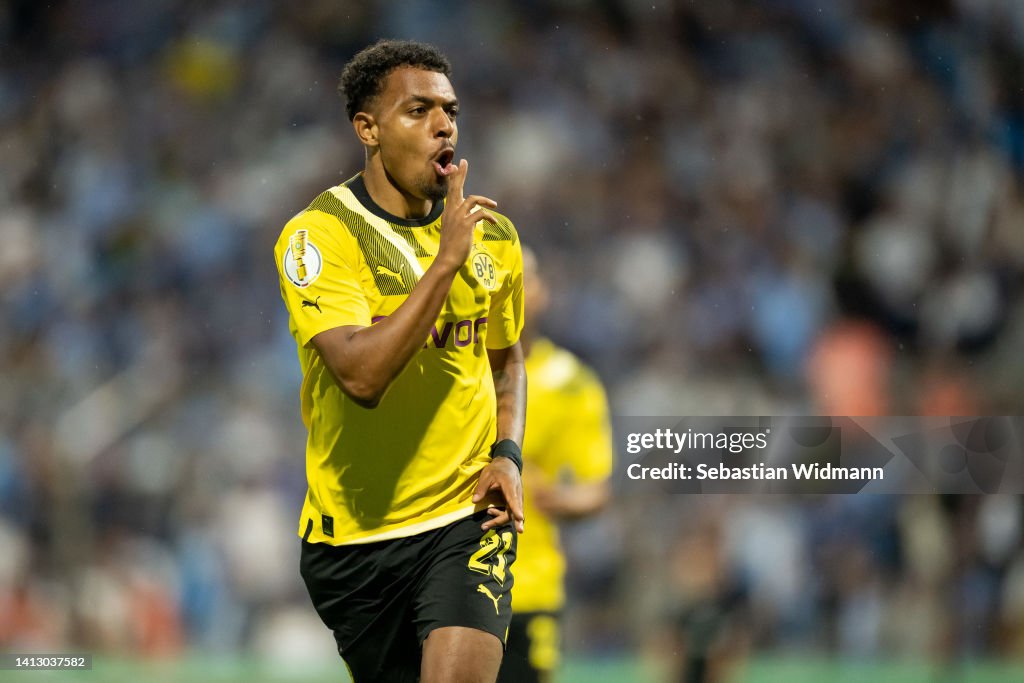 TSV 1860 München v Borussia Dortmund - DFB Cup: First Round