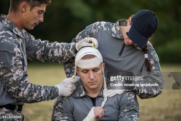 First Aid Army 6,834 Military First Aid Stock Photos, High-Res Pictures, and Images ...