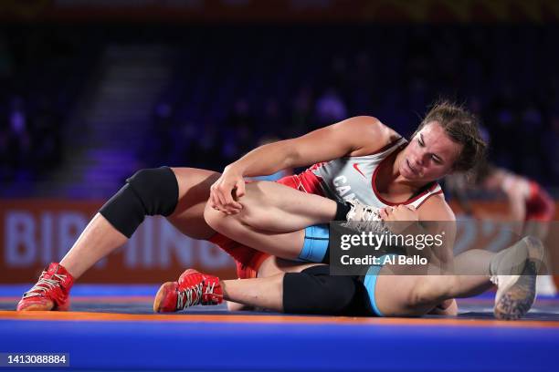 Linda Morais of Team Canada competes against Tayla Ford of Team New Zealand during the Women's Freestyle Wrestling 68 kg Semi-Final match on day...