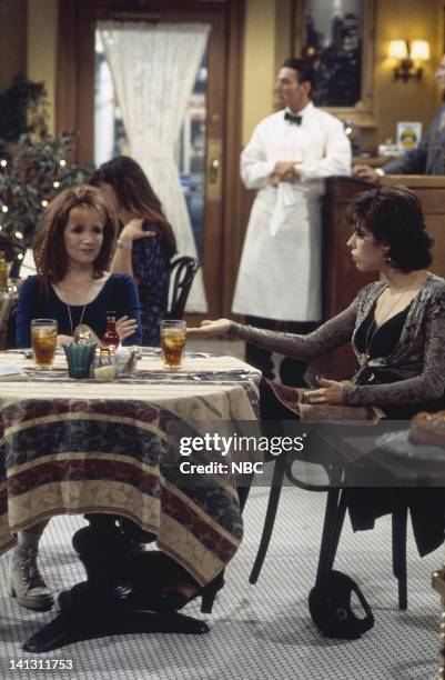 Caroline and the Gay Art Show" Episode 3 -- Aired 10/5/95 -- Pictured: Lea Thompson as Caroline Duffy, Amy Pietz as Annie Viola Spadaro -- Photo by:...