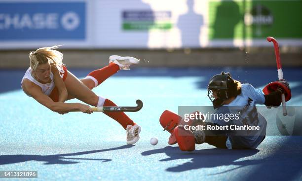 Lily Owsley of Team England misses a penalty in the penalty shoot out during the Women 's Hockey Semi-Final match between Team England and Team New...