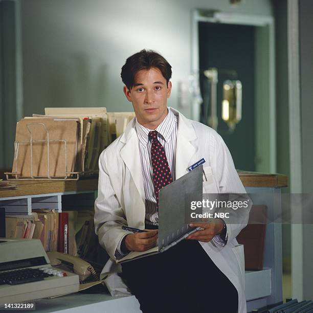 Pictured: Noah Wyle as Doctor John Carter -- Photo by: NBCU Photo Bank