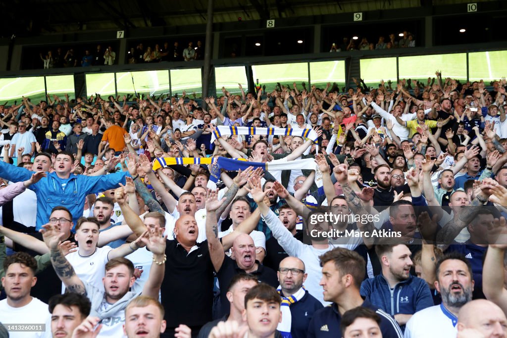 Leeds United v Wolverhampton Wanderers - Premier League