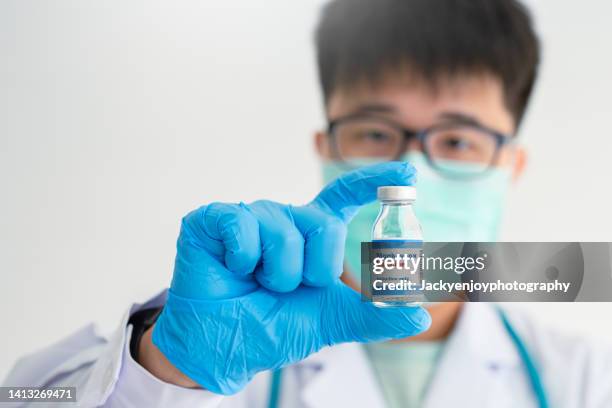 Smallpox Hand Image Smallpox Hand Photos and Premium High Res Pictures - Getty Images