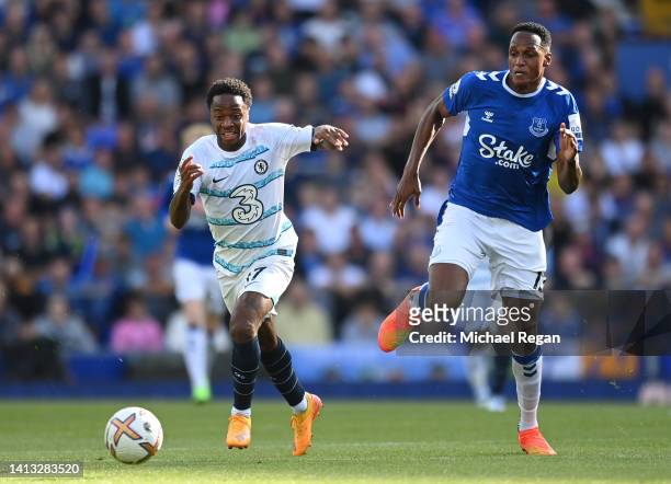 Raheem Sterling of Chelsea is marked by Yerry Mina of Everton during the Premier League match between Everton FC and Chelsea FC at Goodison Park on...