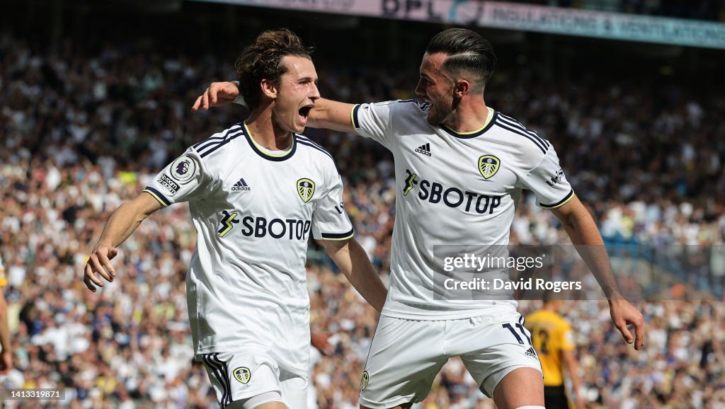 Leeds United v Wolverhampton Wanderers - Premier League
