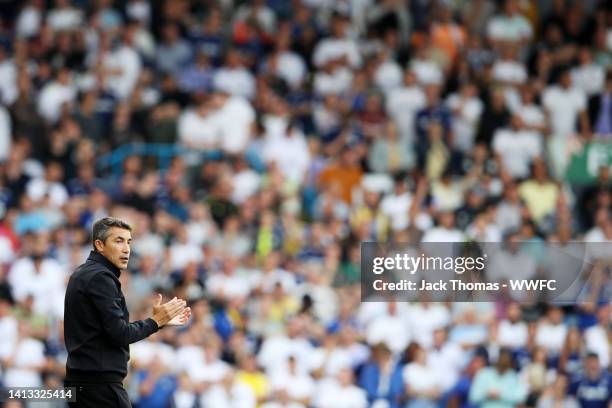 Bruno Lage, Manager of Wolverhampton Wanderers looks on during the Premier League match between Leeds United and Wolverhampton Wanderers at Elland...