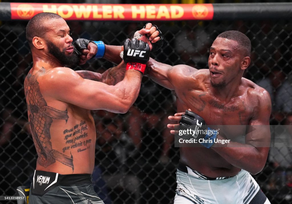 UFC Fight Night: Santos v Hill
