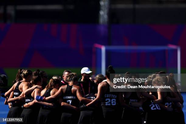 Team New Zealand huddle following their sides defeat in the Women's Hockey - Bronze Medal match between New Zealand on day ten of the Birmingham 2022...