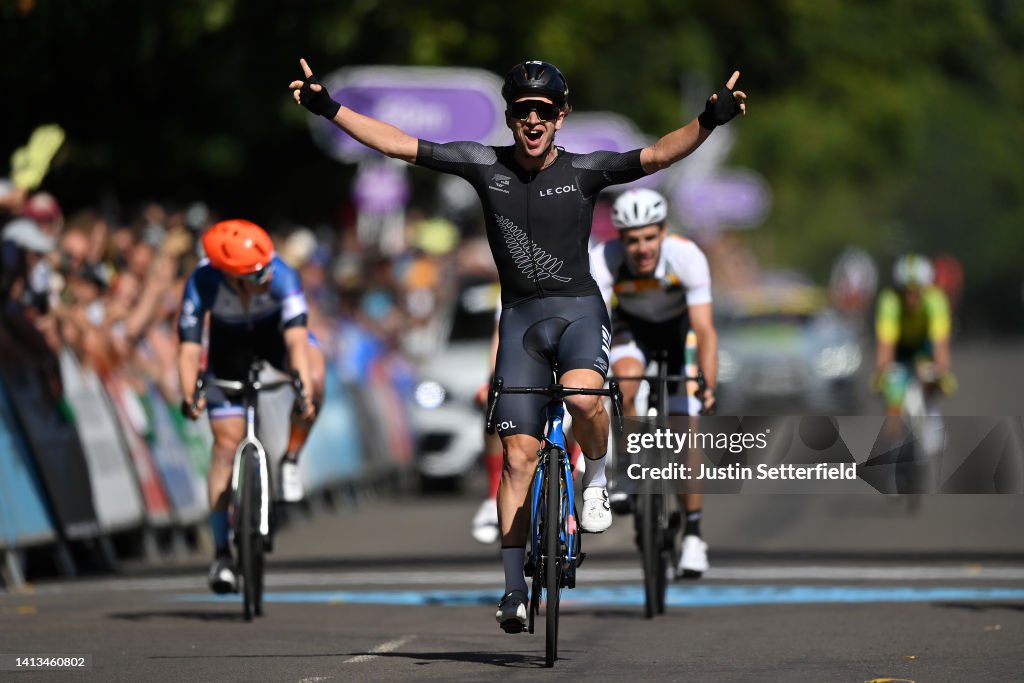 Cycling Road Race - Commonwealth Games: Day 10