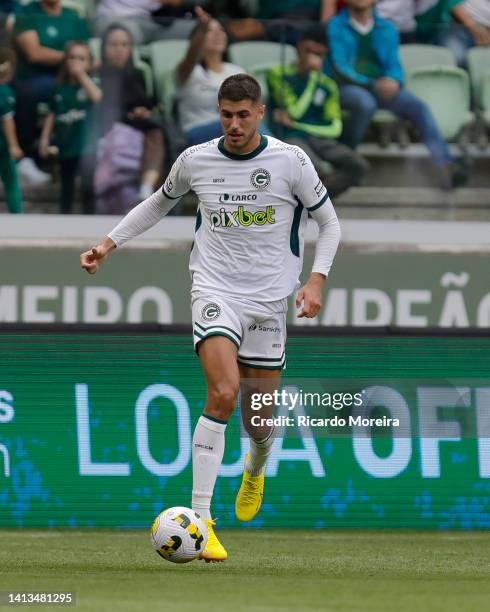 Pedro Raul of Goias runs with the ball during the match between Palmeiras and Goias as part of Brasileirao Series A 2022 at Allianz Parque on August...