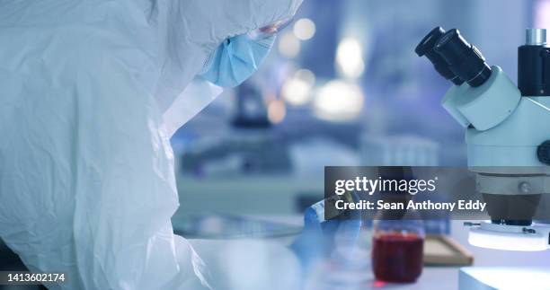Forensic Pathologist Lab 673 Forensic Pathologist Stock Photos, High-Res Pictures, and Images ...